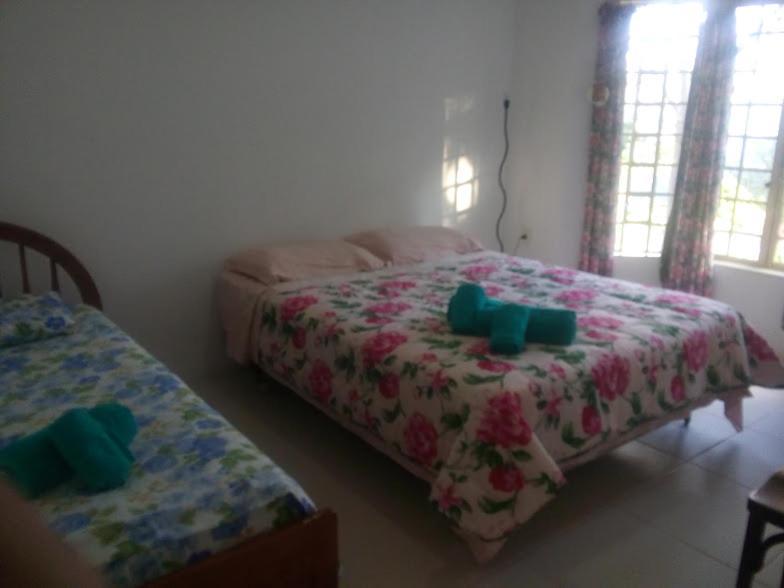 Sitio Girassol Hostel Caconde Luaran gambar